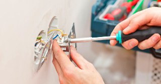 Электромонтажные работы Находка цена 471 руб Электрика под ключ